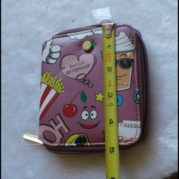 No no mini wallet 🤦 - Picture 7 of 8